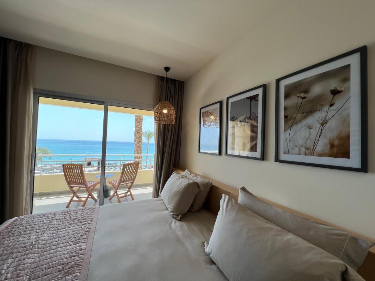 Ocean Blue Hotel & Resort -Jbeil Byblos Exterior photo