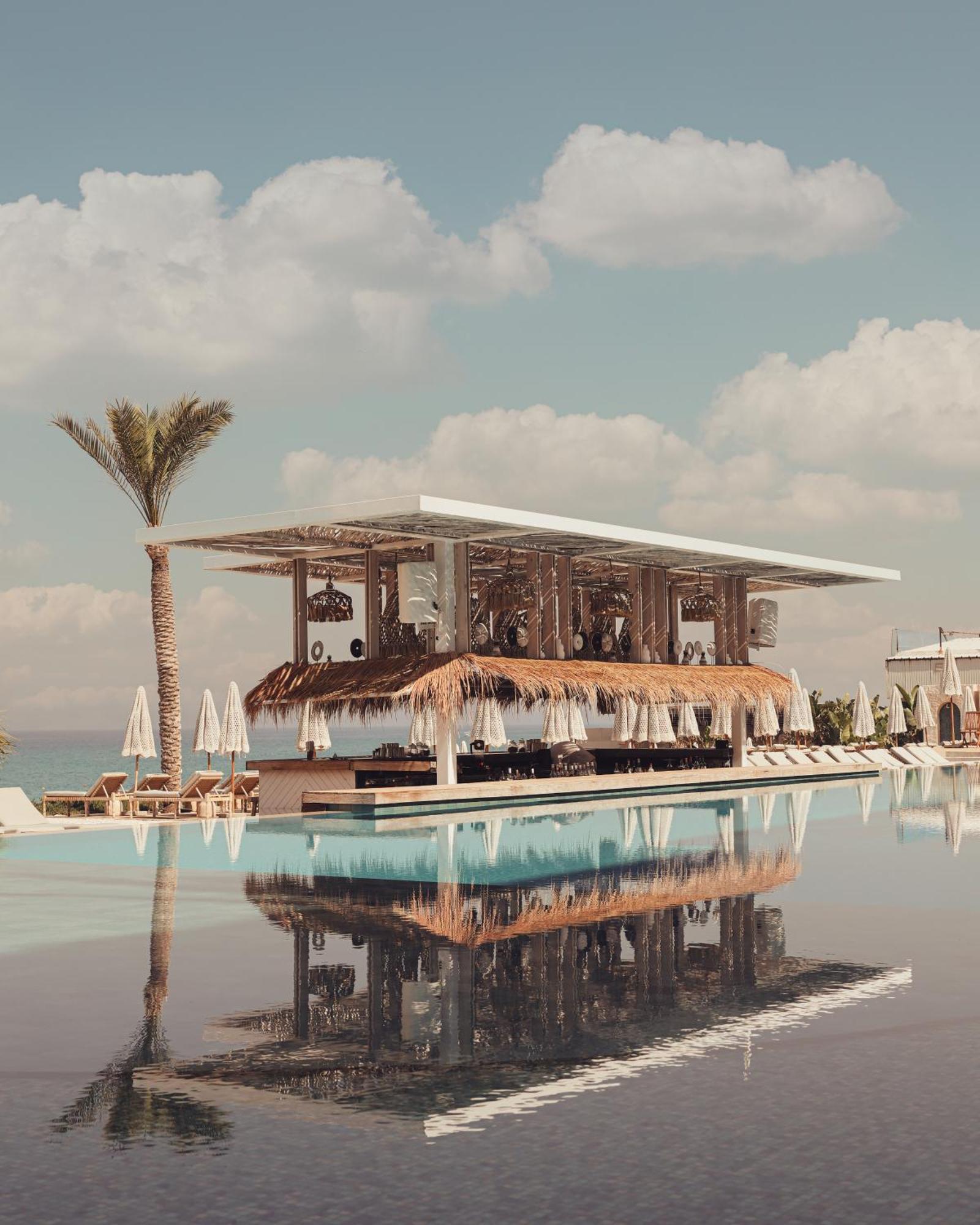 Ocean Blue Hotel & Resort -Jbeil Byblos Exterior photo